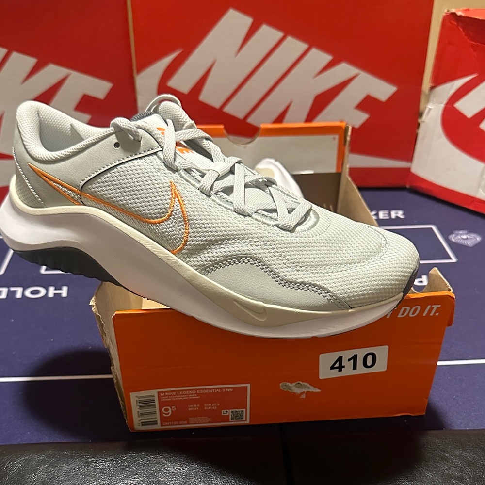Nike Light Gray and Orange Athletic Shoes